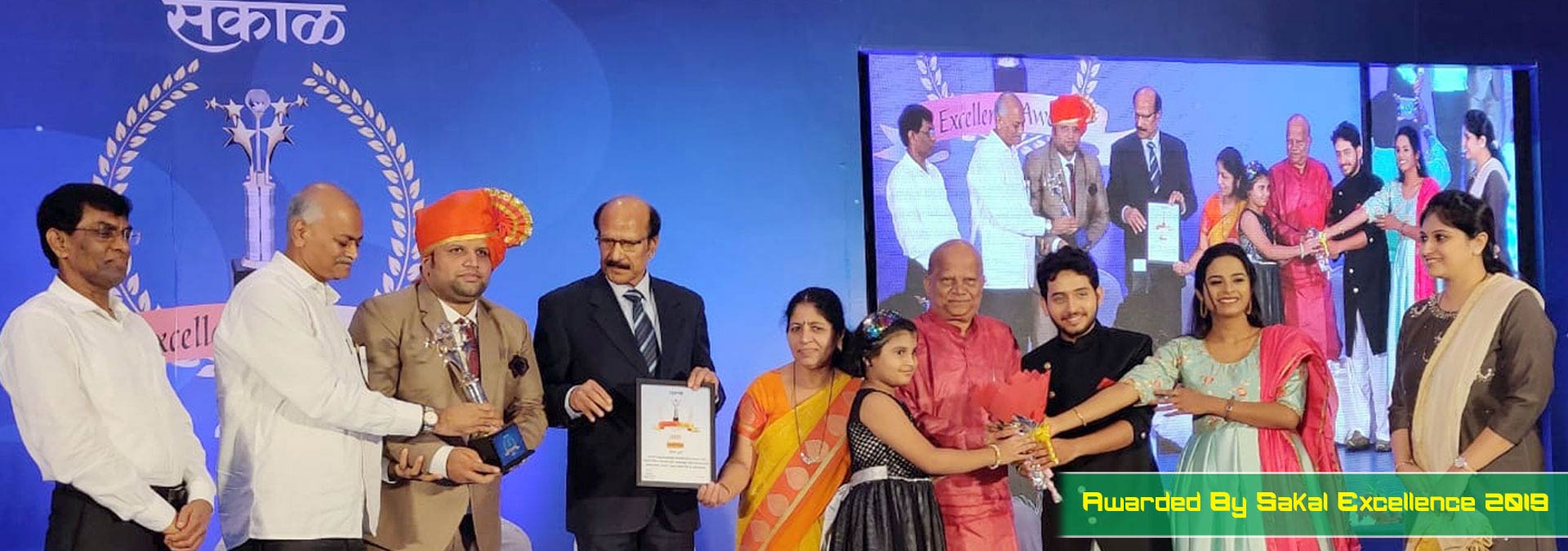 Cafe Durga, sakal excellance award 2019, Shashank Mengade